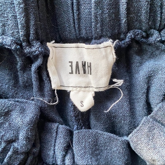 Navy tie front shorts w pockets - Picture 2 of 3